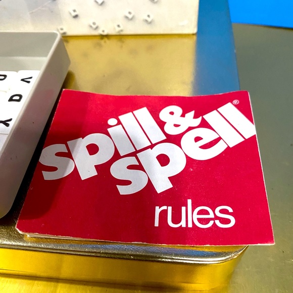 VINTAGE 70’s GAME PARKER BROTHEZrS SPILL & SPELL 15 CUBE CROSSWORD GAME COMPLETE - Picture 4 of 12